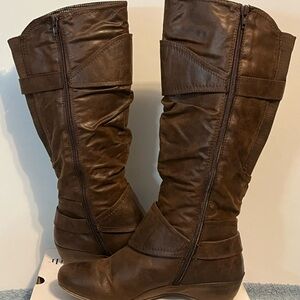 Yuu Brown Knee-High Women's Boots